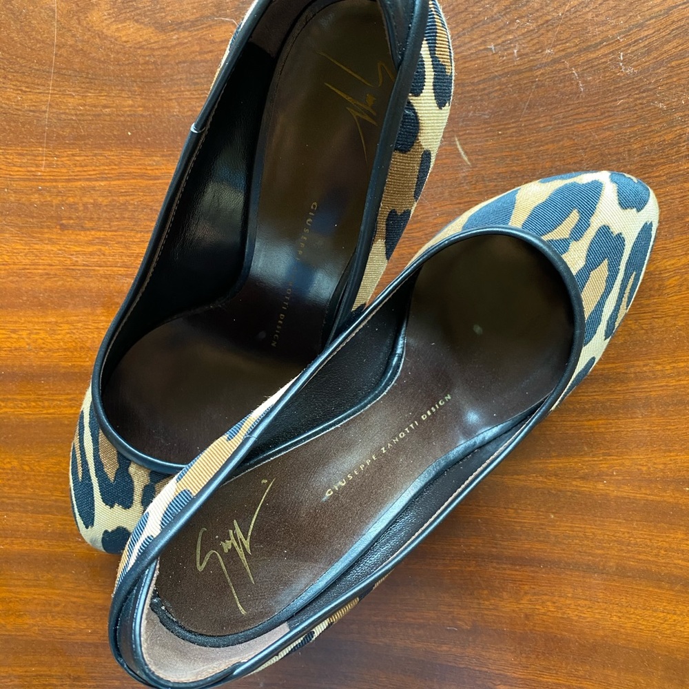 giuseppe zanotti leopard heels